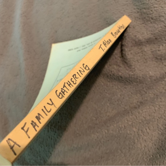 Family Gathering Hardcover T. Alan Broughton Uncorrected proof 1977 - Picture 5 of 5